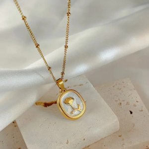 Rose zircone necklace